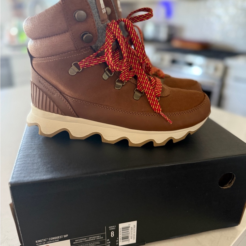 Sorel women's boots size 8